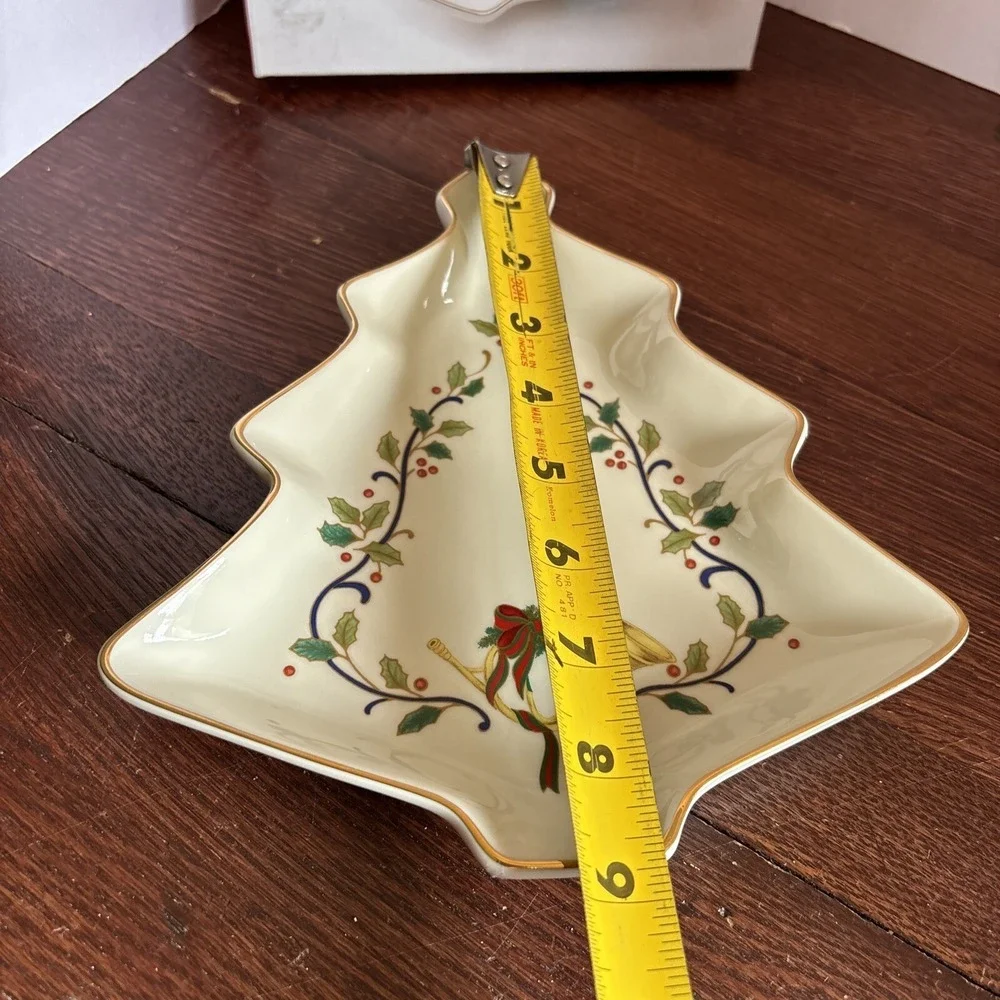Mikasa Holly Elegance Candy Snack Dish 8